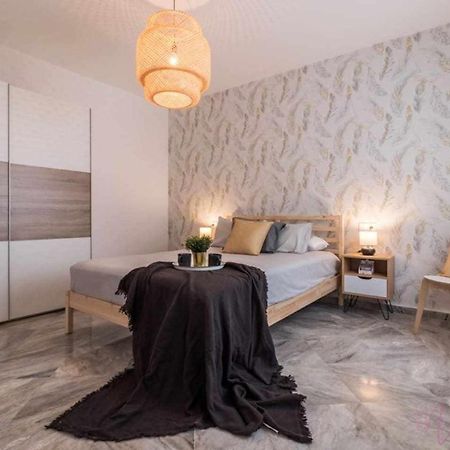 Apartamento Tranquilo En Pleno Centro Con Garaje Huelva Eksteriør billede