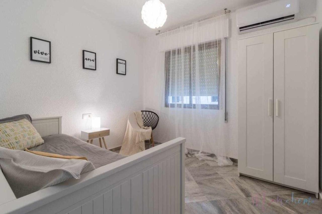 Apartamento Tranquilo En Pleno Centro Con Garaje Huelva Eksteriør billede