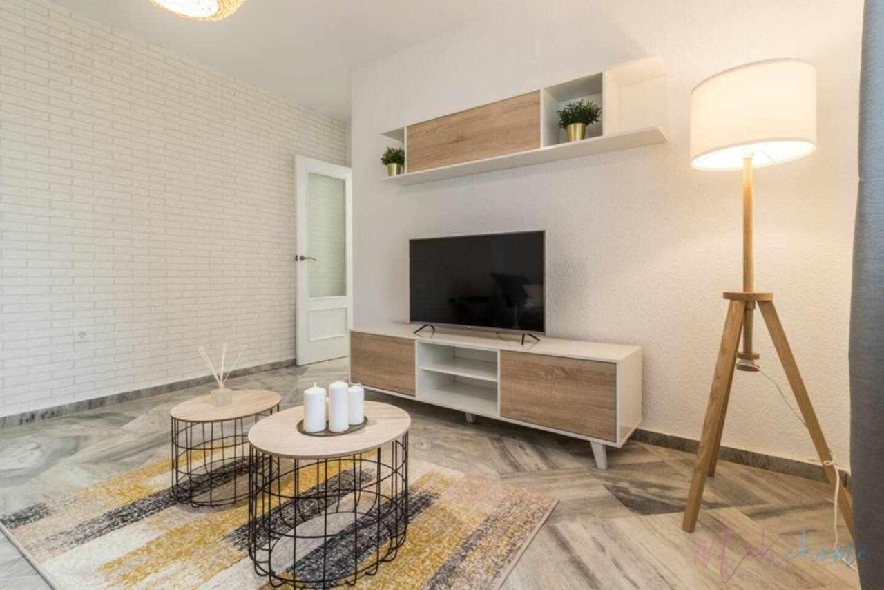 Apartamento Tranquilo En Pleno Centro Con Garaje Huelva Eksteriør billede